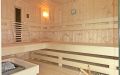 Sauna im Badezimmer mit Eckeinstieg - Einrichtung