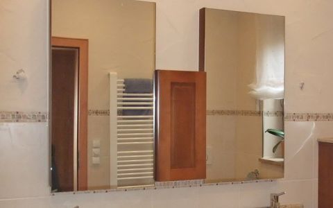 Badezimmer - Spiegelschrank