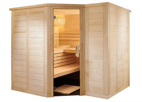 Massivholz-Sauna aus Fichte mit zurückgesetztem Eckeinstieg
