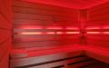 Wellness-Sauna - Farblichttherapie mit LED-Lehnenbeleuchtung - rosa