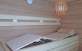 Sauna in Erle im Hallenbad - ergonomische Liege, rechts