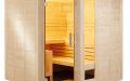 Massivholz-Sauna aus Fichte mit Glaselement und Eckeinstieg